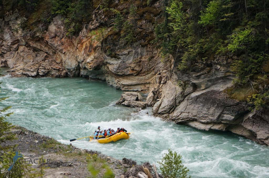 Whitewater 3*